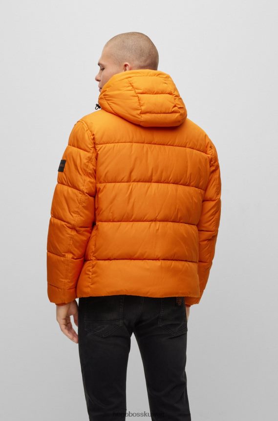 4TFNJN1021 برتقالي فاتح Hugo Boss سترة منتفخة بغطاء رأس مقاومة للماء مع رقعة شعار هوغو باللون البرتقالي الفاتح