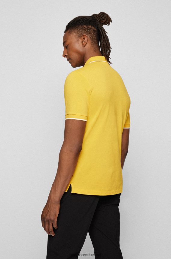 4TFNJN1024 أصفر فاتح Hugo Boss قميص بولو هوغو ذو قصة ضيقة باللون الأصفر الفاتح مع شعار أسفل الياقة