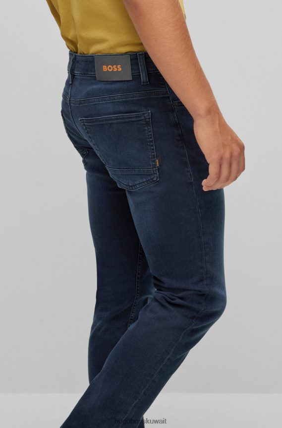 4TFNJN1070 أزرق غامق Hugo Boss جينز أزرق داكن بقصّة ضيّقة من قماش الدنيم المريح والمطاط باللون الأزرق والأسود