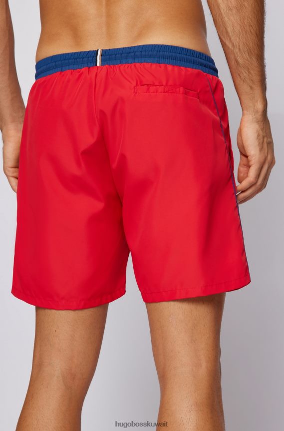 4TFNJN1073 أحمر Hugo Boss شورت سباحة بشعار متباين باللون الأحمر من Hugo مصنوع من مواد معاد تدويرها