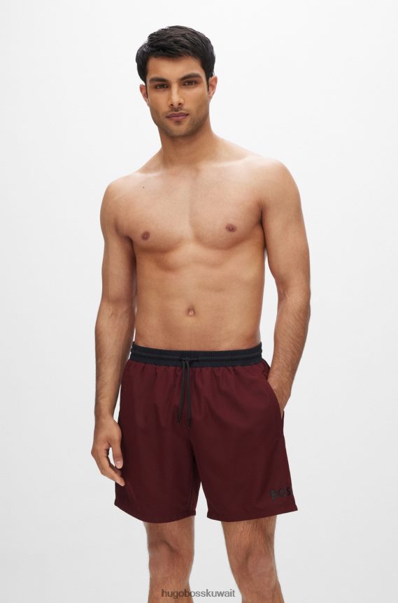 4TFNJN1075 احمر غامق Hugo Boss شورت سباحة بشعار متباين مصنوع من مادة معاد تدويرها باللون الأحمر الداكن