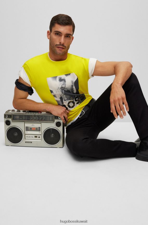 4TFNJN1104 أصفر Hugo Boss تي شيرت Hugo من القطن المتشابك مع عمل فني حصري باللون الأصفر