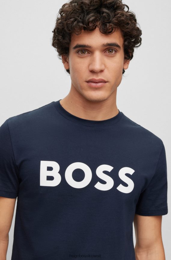 4TFNJN1107 أزرق غامق Hugo Boss تي شيرت من الجيرسي القطني مع شعار هوغو بطبعة مطاطية باللون الأزرق الداكن