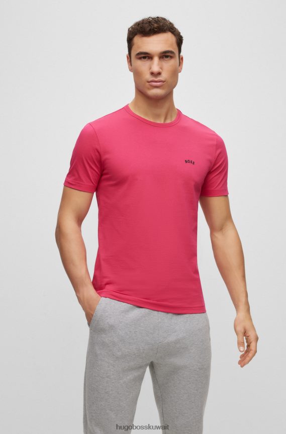4TFNJN1140 لون القرنفل Hugo Boss تيشيرت بشعار Hugo ذو مقاس عادي من القطن العضوي باللون الوردي