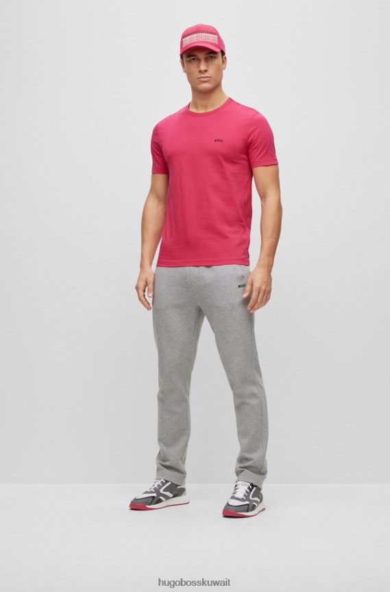 4TFNJN1140 لون القرنفل Hugo Boss تيشيرت بشعار Hugo ذو مقاس عادي من القطن العضوي باللون الوردي