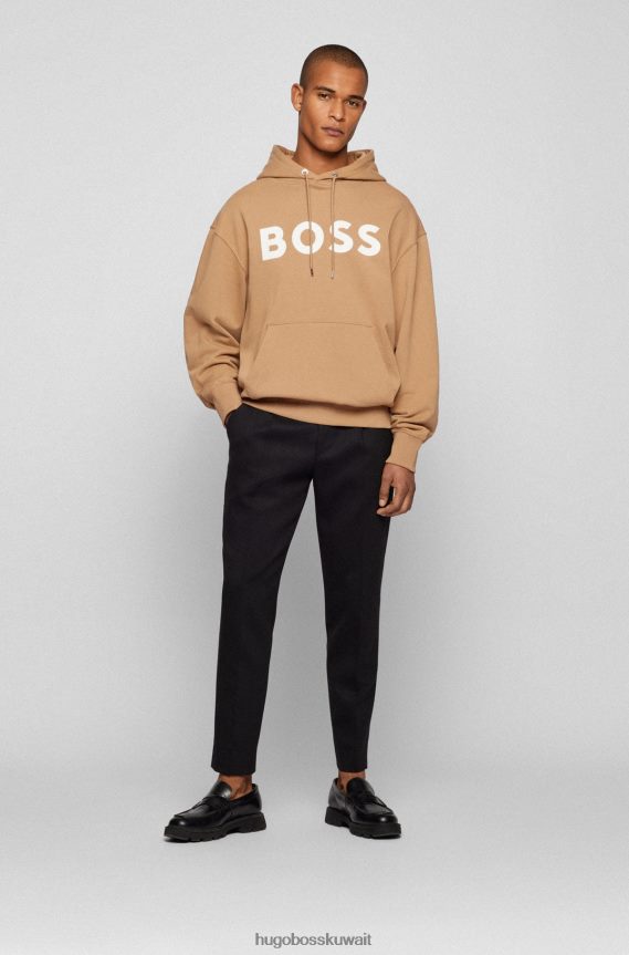 4TFNJN1151 اللون البيج Hugo Boss سويت شيرت هوغو من القطن العضوي باللون البيج مع شعار متباين
