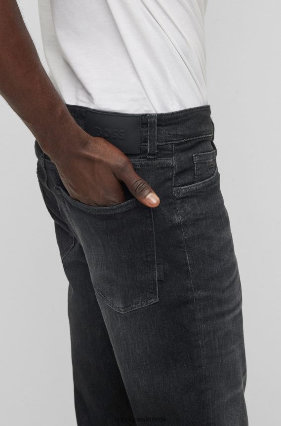 4TFNJN1161 الرمادي الداكن Hugo Boss جينز بقصة عادية باللون الأسود من قماش الدنيم فائق التمدد هوغو باللون الرمادي الداكن