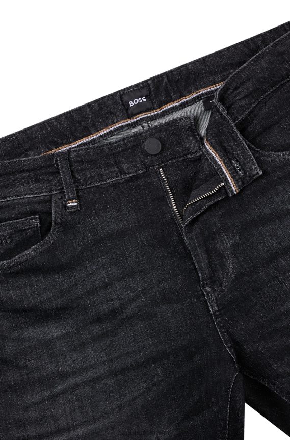 4TFNJN1161 الرمادي الداكن Hugo Boss جينز بقصة عادية باللون الأسود من قماش الدنيم فائق التمدد هوغو باللون الرمادي الداكن