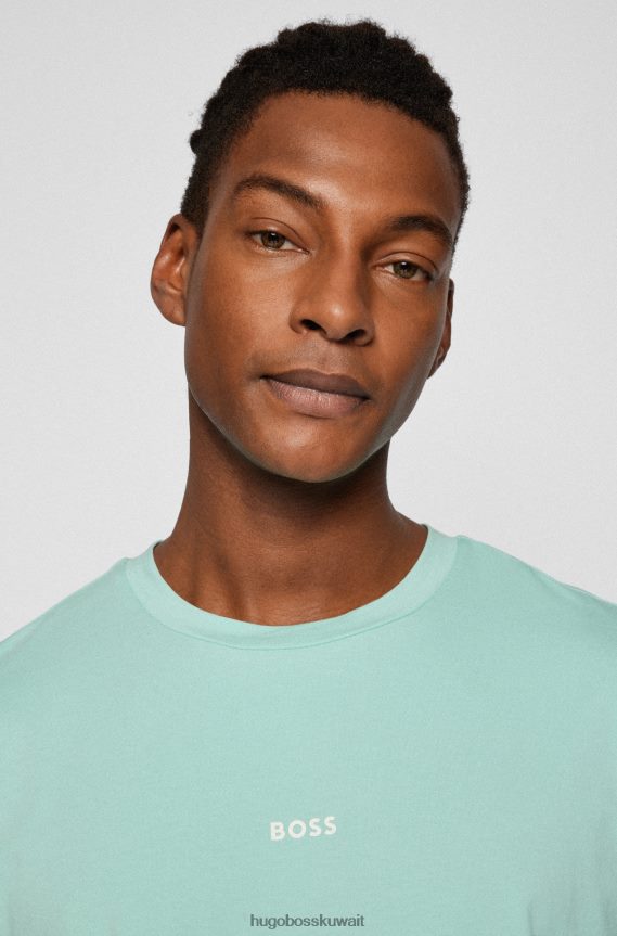 4TFNJN1172 اخضر فاتح Hugo Boss تي شيرت أخضر فاتح بقصة مريحة من القطن المطاطي مع طباعة شعار Hugo