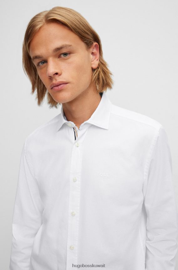 4TFNJN1229 أبيض Hugo Boss قميص بقصة عادية من قطن أكسفورد مع شعار هوغو باللون الأبيض