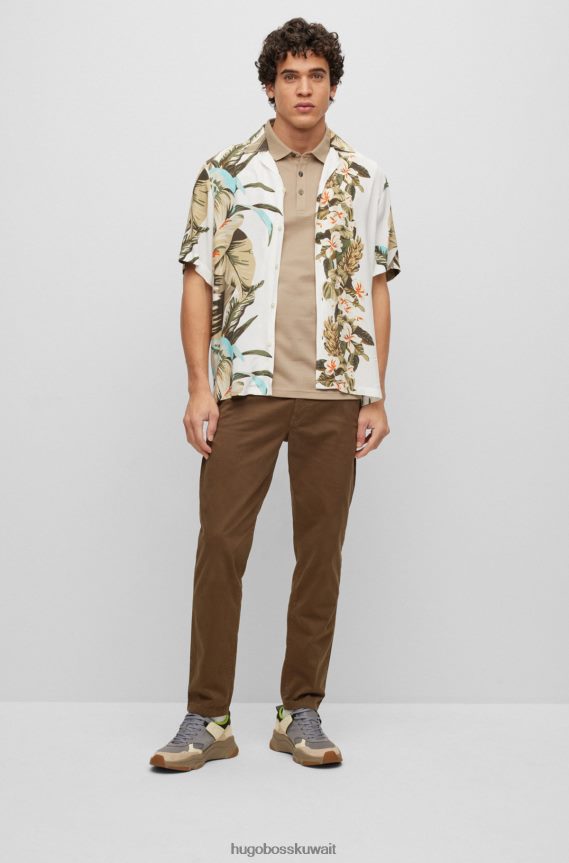 4TFNJN1256 أخضر غامق Hugo Boss تشينو هوغو باللون الأخضر الداكن مصنوع من الساتان القطني المطاطي المصبوغ