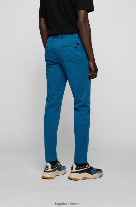 4TFNJN1257 أزرق Hugo Boss بنطال تشينو باللون الأزرق من Hugo مصنوع من الساتان القطني المطاطي المصبوغ