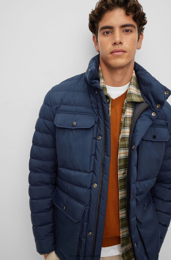 4TFNJN1295 أزرق غامق Hugo Boss سترة مقاومة للماء مع شعار هوغو باللون الأزرق الداكن