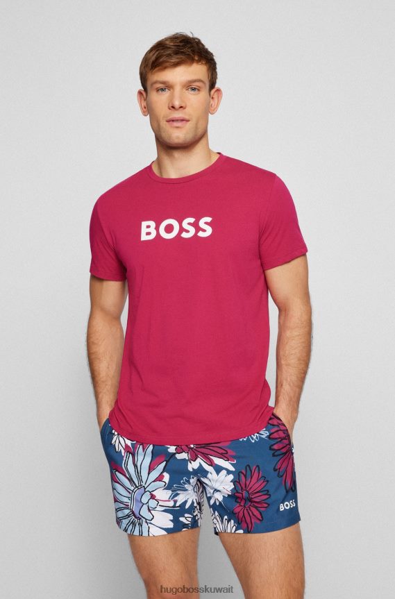 4TFNJN1301 لون القرنفل Hugo Boss تي شيرت مريح بعامل حماية من الأشعة فوق البنفسجية 50+ مصنوع من القطن مع شعار Hugo باللون الوردي