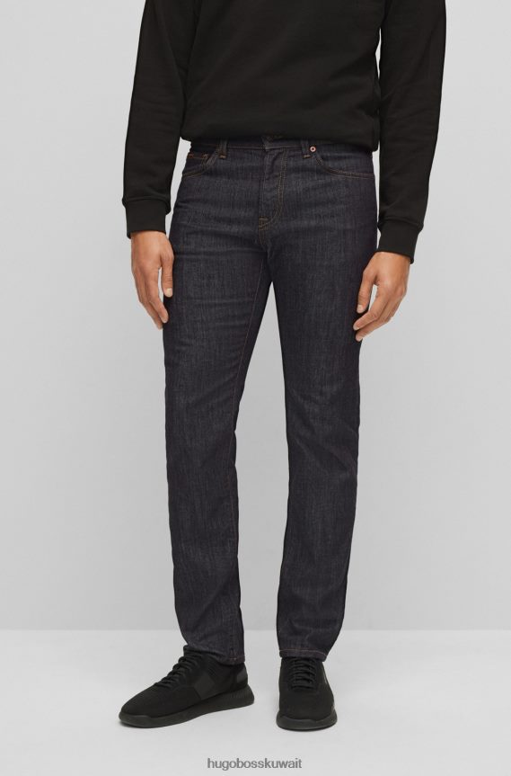 4TFNJN1317 أزرق غامق Hugo Boss هوغو جينز أزرق داكن بقصة عادية من قماش الدنيم الأزرق القابل للتمدد