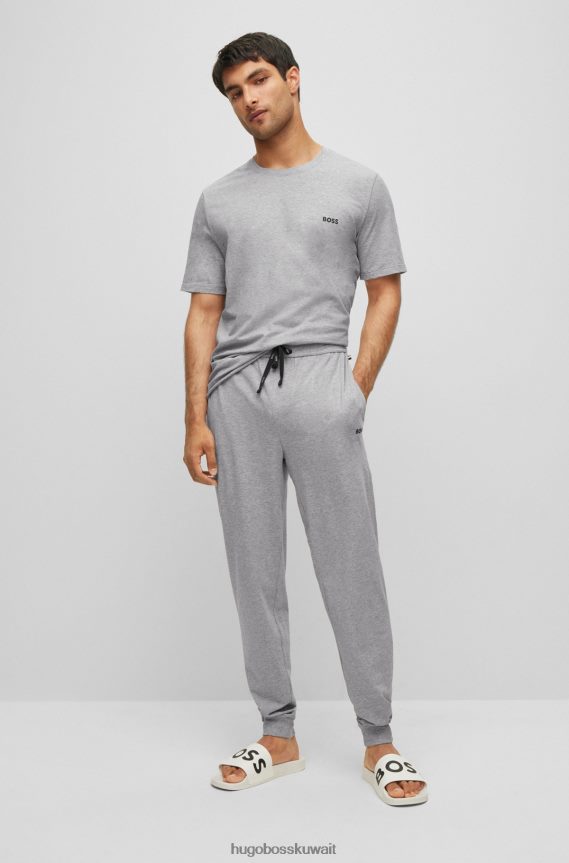 4TFNJN1320 رمادي فاتح Hugo Boss بدلة رياضية من القطن المطاطي باللون الرمادي الفاتح مع شعار هوغو مطرز