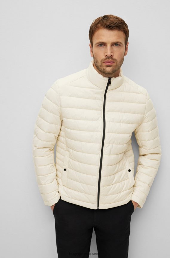 4TFNJN1336 أبيض Hugo Boss سترة مبطنة مقاومة للماء من Hugo مع شعار باللون الأبيض