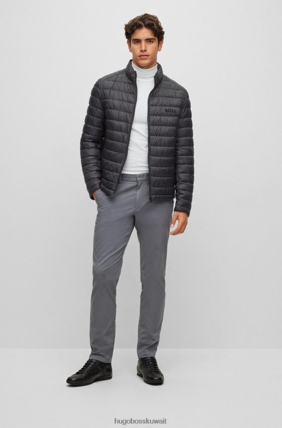 4TFNJN1337 أسود Hugo Boss سترة مبطنة مقاومة للماء مع شعار هوغو باللون الأسود