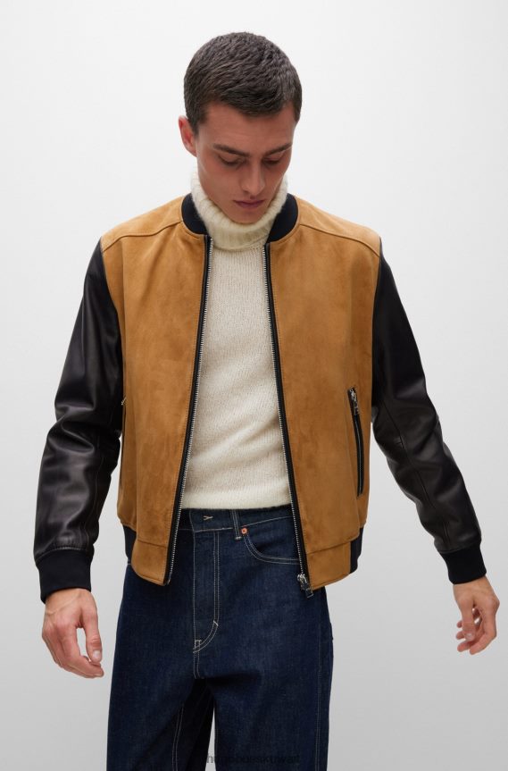 4TFNJN1382 اللون البيج Hugo Boss سترة هوغو بومبر باللون البيج مصنوعة من جلد الغزال وجلد النابا