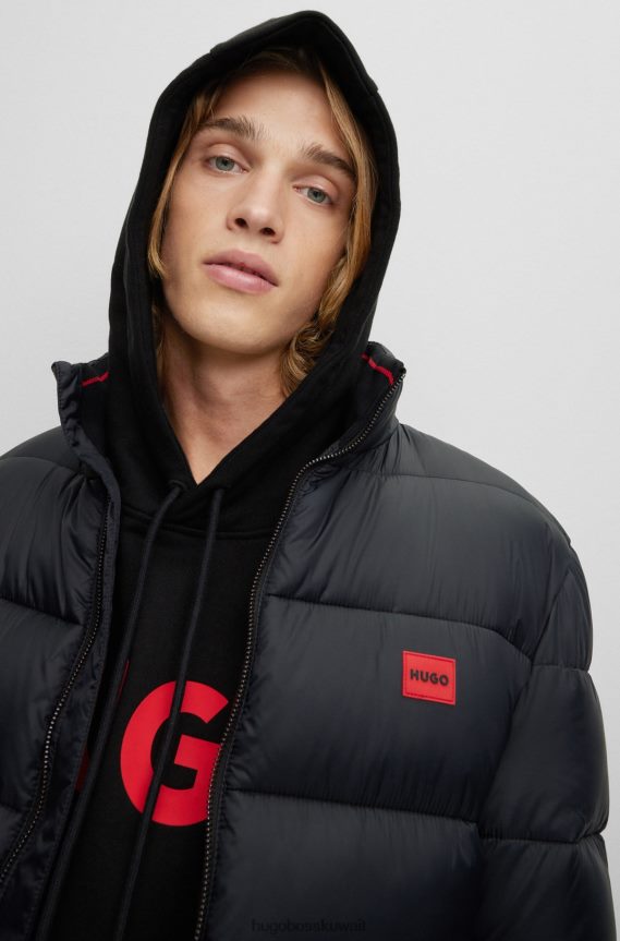 4TFNJN1389 أسود Hugo Boss سترة منتفخة سوداء ضيقة من Hugo مع ملصق شعار أحمر