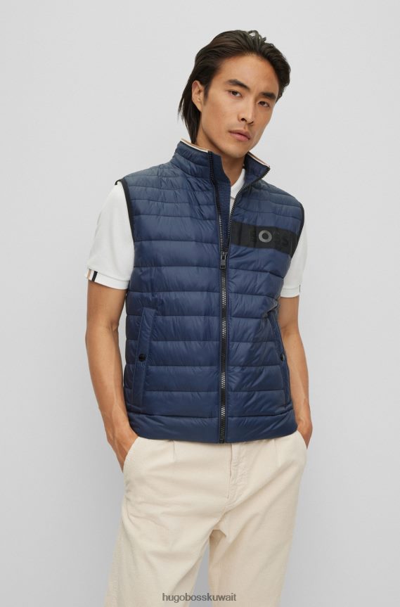 4TFNJN1408 أزرق غامق Hugo Boss هوغو جيليه مبطن طارد للماء مع شريط شعار ثلاثي الأبعاد باللون الأزرق الداكن
