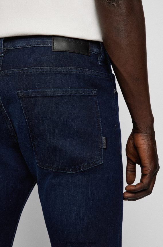 4TFNJN1413 أزرق غامق Hugo Boss جينز هوغو ذو قصة ضيقة باللون الأزرق الداكن من قماش الدنيم فائق التمدد باللون الأزرق الداكن
