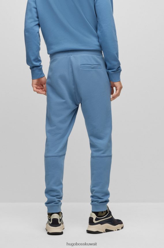 4TFNJN1435 أزرق فاتح Hugo Boss بدلة رياضية من قطن تيري مع رقعة شعار هوغو باللون الأزرق الفاتح