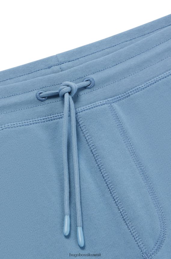 4TFNJN1435 أزرق فاتح Hugo Boss بدلة رياضية من قطن تيري مع رقعة شعار هوغو باللون الأزرق الفاتح