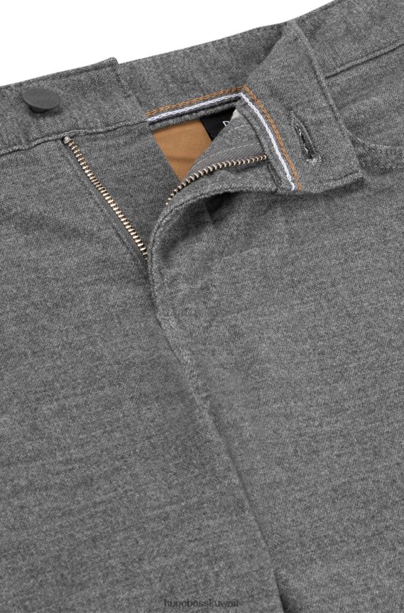 4TFNJN1446 رمادي Hugo Boss بنطال جينز رمادي بقصّة ضيّقة من قماش هوغو من قماش الدنيم المطاطي بتأثير مزيج