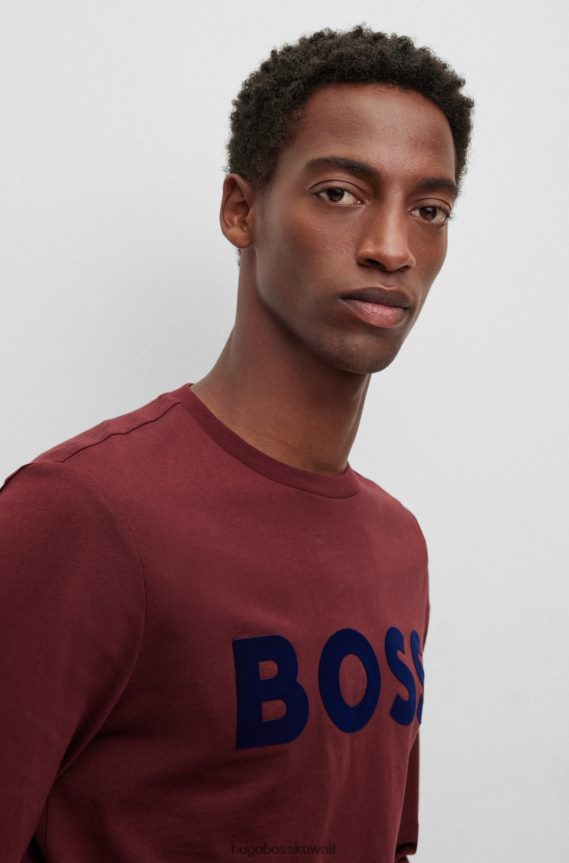 4TFNJN1456 احمر غامق Hugo Boss تيشيرت Hugo بأكمام طويلة من قطن الجيرسيه مع شعار متباين باللون الأحمر الداكن