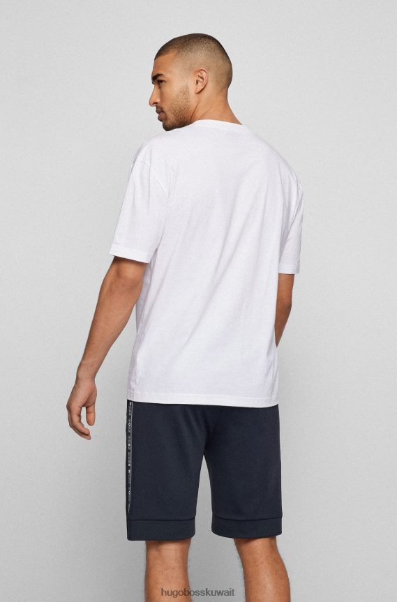 4TFNJN1472 أبيض Hugo Boss تيشيرت هوغو أبيض بقصة مريحة من القطن العضوي مع شعار فني