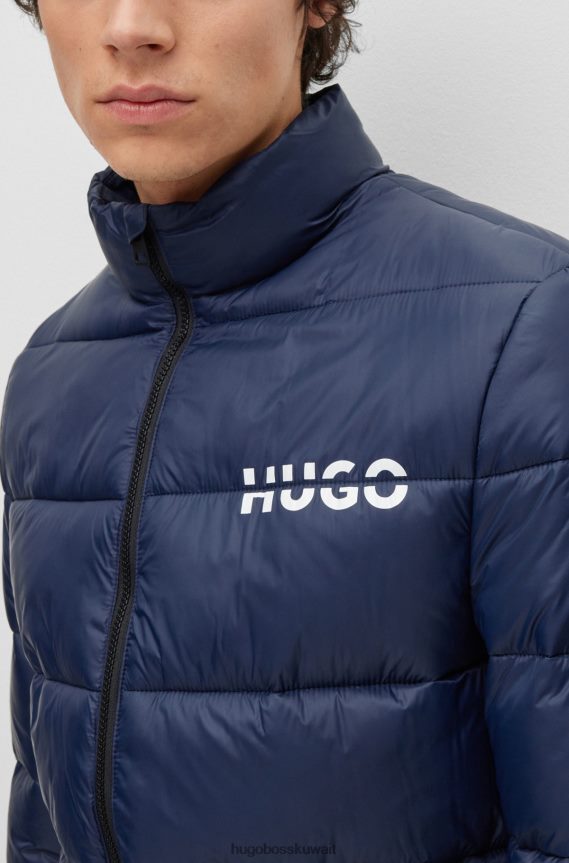 4TFNJN1479 أزرق غامق Hugo Boss هوغو سترة منتفخة ضيقة باللون الأزرق الداكن مع شعار منقسم