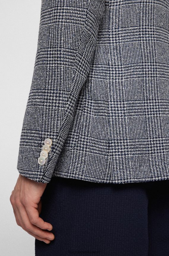 4TFNJN1534 أزرق غامق Hugo Boss سترة زرقاء داكنة بقصة ضيقة مصنوعة من قماش هوغو المطاطي المربع