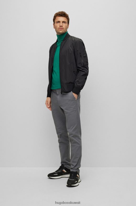 4TFNJN1537 أسود Hugo Boss سترة بومبر سوداء عادية من Hugo مصنوعة من مواد معاد تدويرها