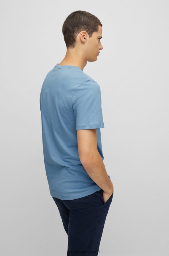 4TFNJN1584 أزرق فاتح Hugo Boss تي شيرت مريح مصنوع من قطن الجيرسيه مع رقعة شعار هوغو باللون الأزرق الفاتح