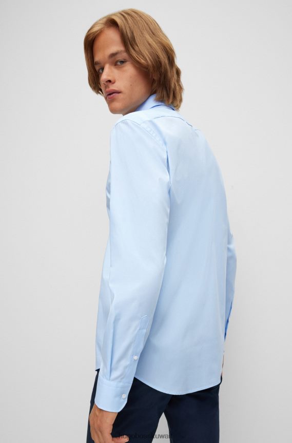 4TFNJN1601 أزرق فاتح Hugo Boss قميص أزرق فاتح بقصّة عادية مصنوع من قماش البوبلين القطني القابل للتمدد وسهل الكي