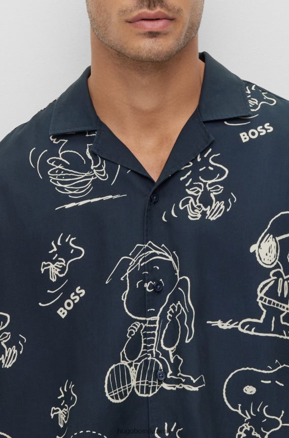 4TFNJN1608 أزرق غامق Hugo Boss قميص x الفول السوداني ذو المقاس العادي مع عمل فني حصري للشعار