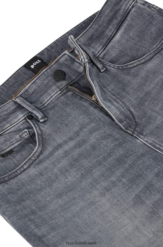 4TFNJN1609 رمادي Hugo Boss بنطال جينز رمادي بقصّة ضيّقة للغاية من قماش الدنيم الرمادي بلمسة من الكشمير