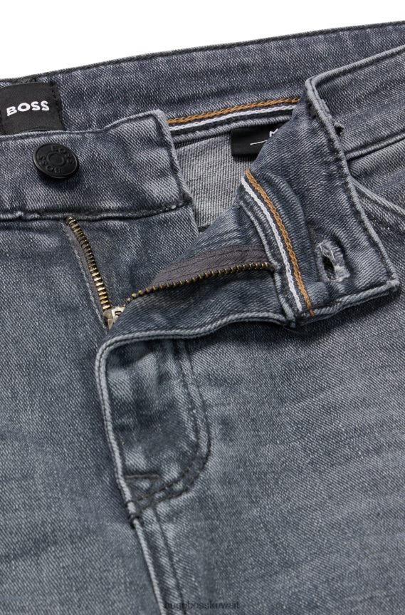 4TFNJN1612 رمادي Hugo Boss هوغو جينز رمادي بقصة عادية من قماش الدنيم الإيطالي الرمادي الناعم الملمس