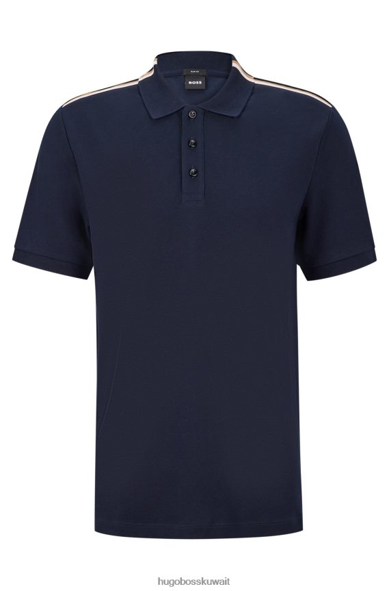 4TFNJN1634 أزرق غامق Hugo Boss قميص بولو من قطن بيكيه مع شريط هوغو المميز باللون الأزرق الداكن