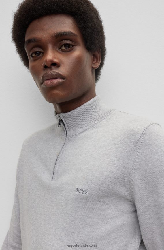 4TFNJN1637 رمادي فاتح Hugo Boss سترة Hugo من القطن العضوي برقبة بسحاب وشعار مطرز باللون الرمادي الفاتح