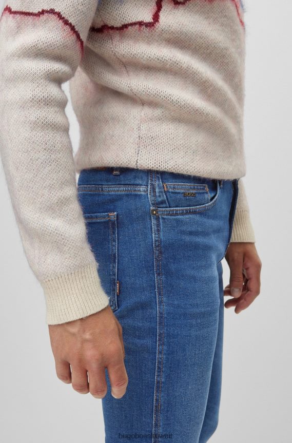 4TFNJN1645 أزرق غامق Hugo Boss جينز أزرق داكن بقصّة ضيّقة من قماش الدنيم الأزرق المريح والمطاط