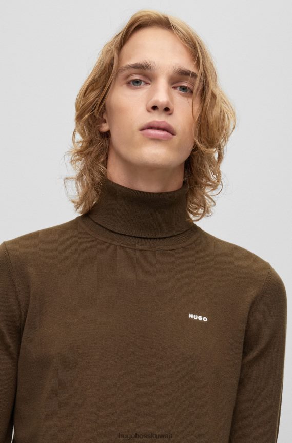 4TFNJN1667 بني غامق Hugo Boss سترة هوغو من مزيج القطن مع شعار الصدر باللون البني الداكن