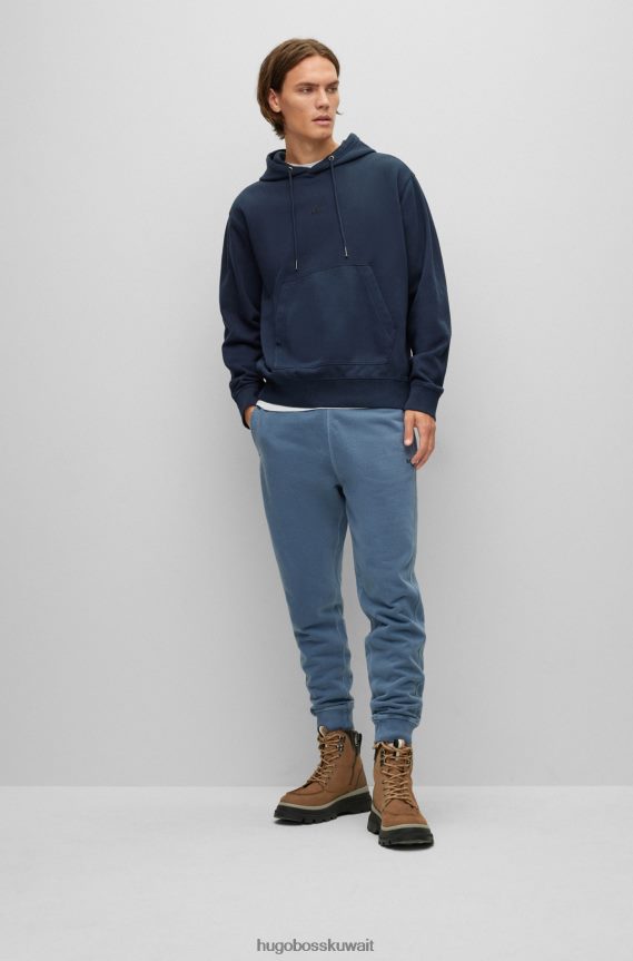 4TFNJN1677 أزرق غامق Hugo Boss سترة بغطاء للرأس من قطن تيري مصبوغ باللون الأزرق الداكن مع شعار متناغم