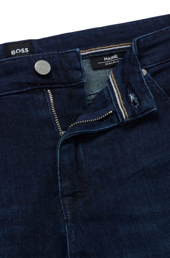 4TFNJN1757 أزرق غامق Hugo Boss هوغو جينز بقصة عادية من قماش الدنيم باللون الأزرق الداكن وملمس الكشمير باللون الأزرق الداكن