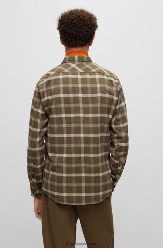 4TFNJN1876 أخضر غامق Hugo Boss قميص بقصة عادية مصنوع من قماش الفلانيل العضوي المصنوع من القطن العضوي باللون الأخضر الداكن