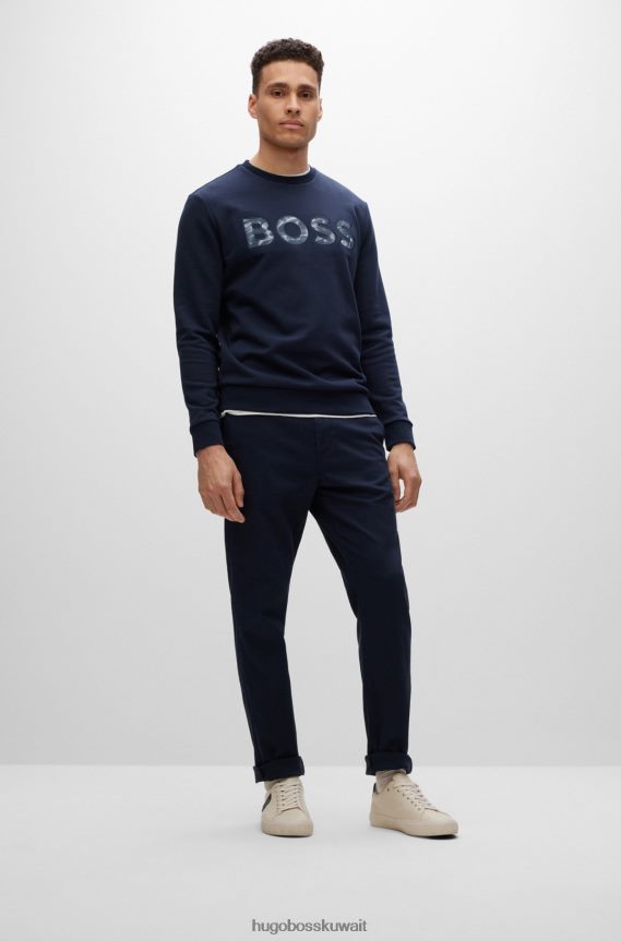 4TFNJN1898 أزرق غامق Hugo Boss سويت شيرت هوغو من قطن تيري باللون الأزرق الداكن بقصة عادية مع شعار منقوش