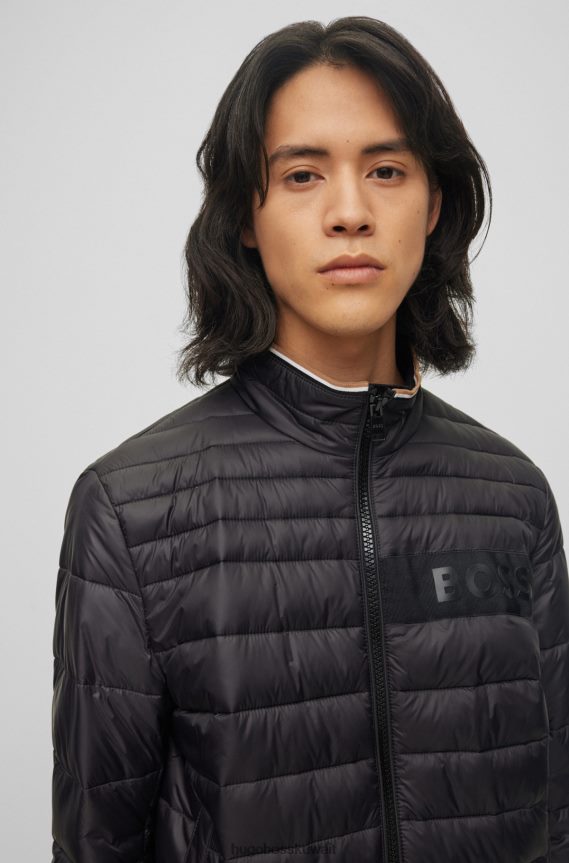 4TFNJN1972 أسود Hugo Boss سترة هوغو سوداء مبطنة مقاومة للماء مع شريط شعار ثلاثي الأبعاد