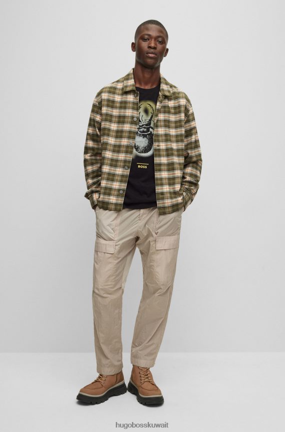 4TFNJN1975 أسود Hugo Boss تي شيرت من الجيرسي القطني مع مجموعة من الأعمال الفنية باللون الأسود من هوغو