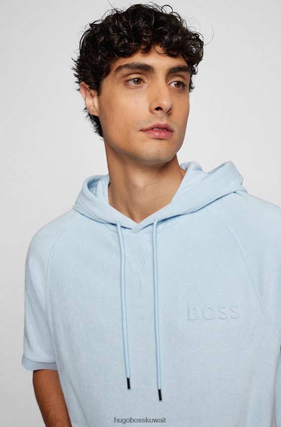 4TFNJN1995 أزرق فاتح Hugo Boss قميص من النوع الثقيل بغطاء للرأس بأكمام قصيرة باللون الأزرق الفاتح مصنوع من قماش تيري القطني